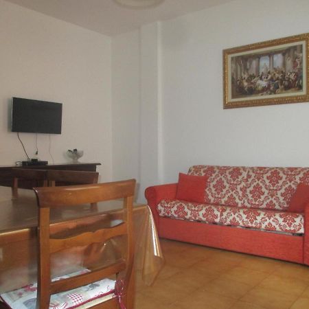 Palinuro Casa Vacanze "Donna Antonia" Екстер'єр фото