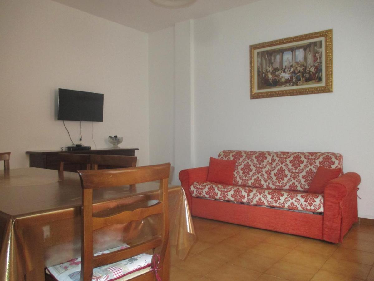 Palinuro Casa Vacanze "Donna Antonia" Екстер'єр фото