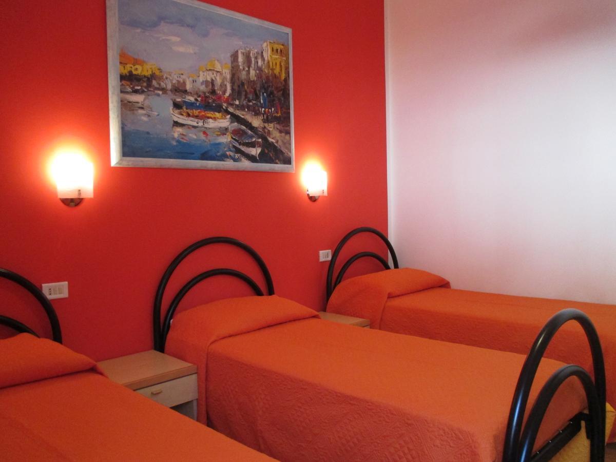 Palinuro Casa Vacanze "Donna Antonia" Екстер'єр фото